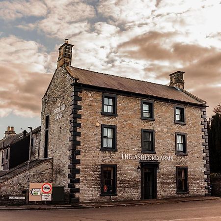 The Ashford Arms Ashford-in-the-Water Exterior foto